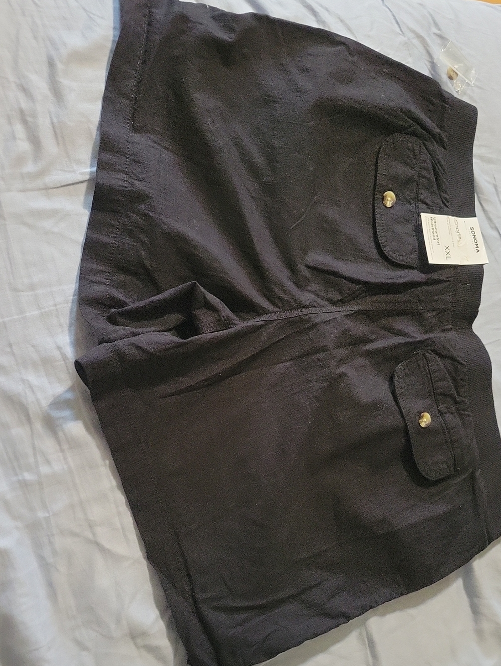 Sonoma Black Women's Cargo Pocket Shorts